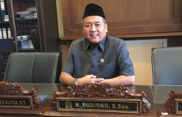 Politisi Gerindra Siap Jembatani Konflik Ayu Ting Ting dan Netizen Bojonegoro