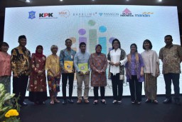 Wali Kota Risma dan KPK Luncurkan Program 'Guru Pembangun Peradaban'