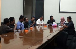 Warga Desa Cekok Datangi DPRD Ponorogo Adukan Proses Seleksi Perangkat