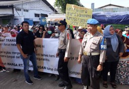 Proyek Trans Icon Diprotes Warga, Pemkot Surabaya Diminta Tanggap