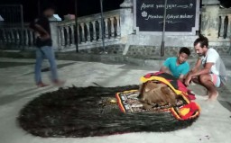 Di Ponorogo, WN Perancis yang Bersepeda Keliling Dunia Belajar Reog