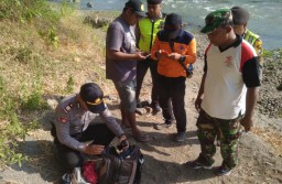 Warga Ponorogo Hilang Terseret Air Sungai Brantas di Blitar