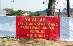 Hii! Buang Sampah di Desa ini, Didoakan Dicabut Nyawanya