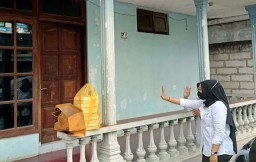 Wawali Madiun Borong Dagangan UMKM dan PKL untuk Disuplai ke Warga Isoman