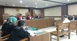 Kepala Kanwil Kemenag Jatim Didakwa Suap Rommy dan Lukman Hakim