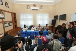 Ribuan Sopir Angkot Malang Tuntut Aturan Permenhub