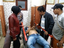 Kejam! Perampok Spesialis Truk Bawang ini Sekap Korban Dalam Karung