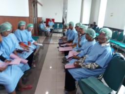 Kejati Jatim Gelar Baksos Operasi Katarak Gratis