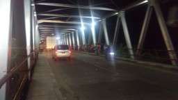 Jembatan Widang Babat-Tuban Runtuh, Polisi Lakukan Contra Flow