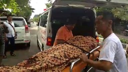 Dua Korban Diduga Akibat Miras Rencananya Dimakamkan Pagi Ini
