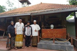 Restoran Ini Gratiskan Makanan Bagi Fakir Miskin Setiap Minggunya