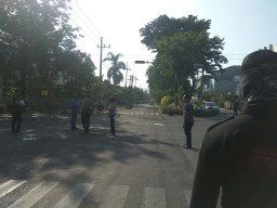 Bom Meledak di Tiga Gereja di Surabaya