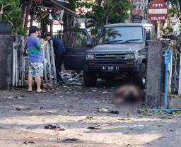 Bom Bunuh Diri di Surabaya, Pelaku Diduga Wanita Bawa Dua Anak