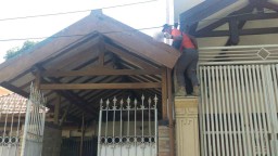 Daya Ledak Bom Tinggi, Serpihan Tubuh Sampai di Atap Rumah