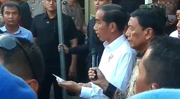Presiden Sebut Pelaku Bom Gereja di Surabaya Pengecut dan Biadab