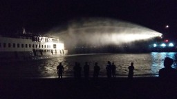 Penumpang Sempat Terjebak di Kapal Terbakar, Begini Ceritanya
