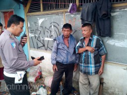 Panik, Dua Kakek Pencuri Ini Justru Kabur ke Kerumunan Polisi 