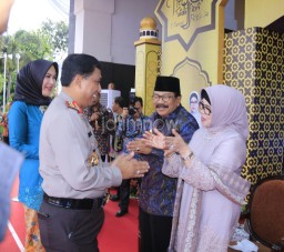 Halal Bi Halal, Gubernur Minta ASN Pemprov Jatim Fokus ke Masyarakat