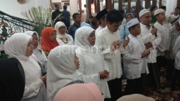 HP Khofifah Diteror Nomor Aneh