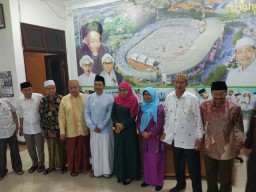Khofifah Kunjungi PWNU, Kiai: Mari Kita Bangun Jatim dengan Ketulusan
