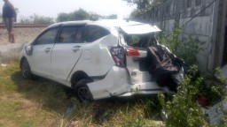 Mobil Pak Kades di Bojonegoro Tabrakan dengan Kereta Api