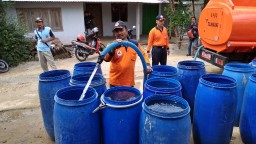 BPBD Tulungagung Suplai  Warga yang Krisis Air Bersih