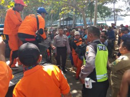 Hilang saat Memancing, Sahrun Ditemukan di Atas Batu Karang
