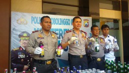 Truk Boks Bawa Ribuan Miras Disita Polisi