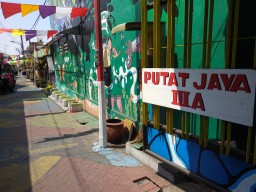 Live: Dolly Sekarang