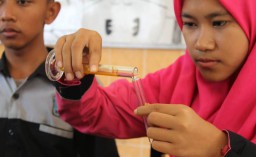 Siswa SMK Tuban Ciptakan Alat Pendeteksi Narkotika Menyerupai Pulpen