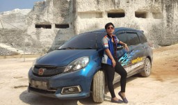 Ban Goodyear Jajal Jalanan Berdebu hingga Basah
