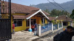Keluarga Atlet Paralayang yang Meninggal Akibat Gempa di Palu Histeris