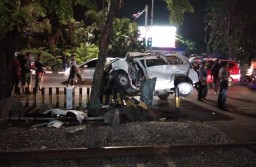 Avanza Tersambar Kereta Api di Margorejo, Begini Kronologinya