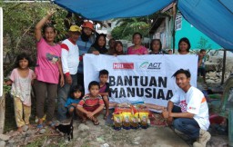 Terima Kasih Eko, 1 Kardus Mie Sudah Diterima Korban Gempa Palu