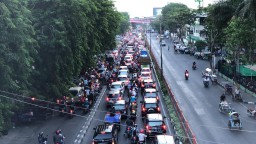 Live Traffic: Lalu Lintas Sekitar Stasiun Wonokromo, Surabaya