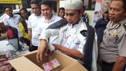 Gus Akbar Pengganda Uang Palsu Klaim Punya 8 Jin,  Ini Ceritanya