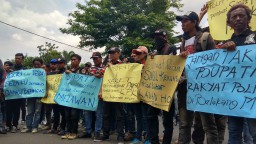 Massa Desak Polisi Tuntaskan Kasus Surat KPK Palsu di Blitar
