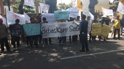 Tak Terbukti Merusak Hutan, Hakim Bebaskan Petani Satumin