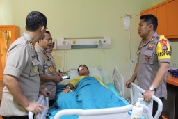 Polisi Geledah Rumah 2 Penyerang Polisi di Lamongan