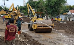 Foto: Menjelang Jalan Raya Gubeng Berfungsi Kembali