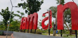 Ini Reaksi Risma Soal Ada Kerusakan di Taman Suroboyo