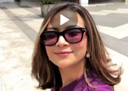 Tiba di Surabaya Hingga Ditangkap, Vanessa Angel Berbaju Ungu