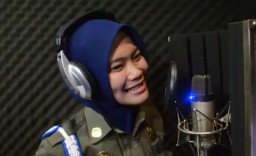 Video Satpol Surabaya Sosialisasi  Command Center 112 Kreatif