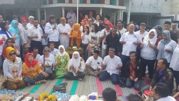 Unggul Quick Count, Relawan Jokowi di Surabaya Tasyakuran Kemenangan