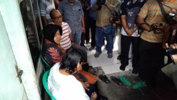 Risma Siapkan Penghargaan Khusus Bagi Petugas Pemilu yang Meninggal