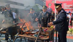 500 Handphone Milik Napi Rutan Medaeng Dimusnahkan