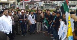 Pertanyakan Kinerja 99 Hari, Mahasiswa di Probolinggo Demo Wali Kota