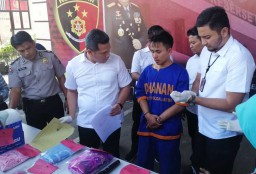 Ini Pengakuan Suami Jual Istri Seks Threesome di Vila Pasuruan