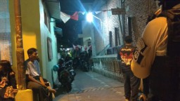 Densus 88 Geledah Rumah Kos Pelaku Penyerangan Polsek Wonokromo