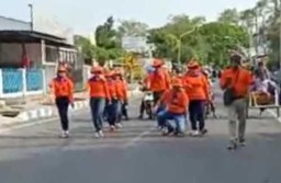 Peserta Gerak Jalan HUT RI di Pasuruan Meninggal